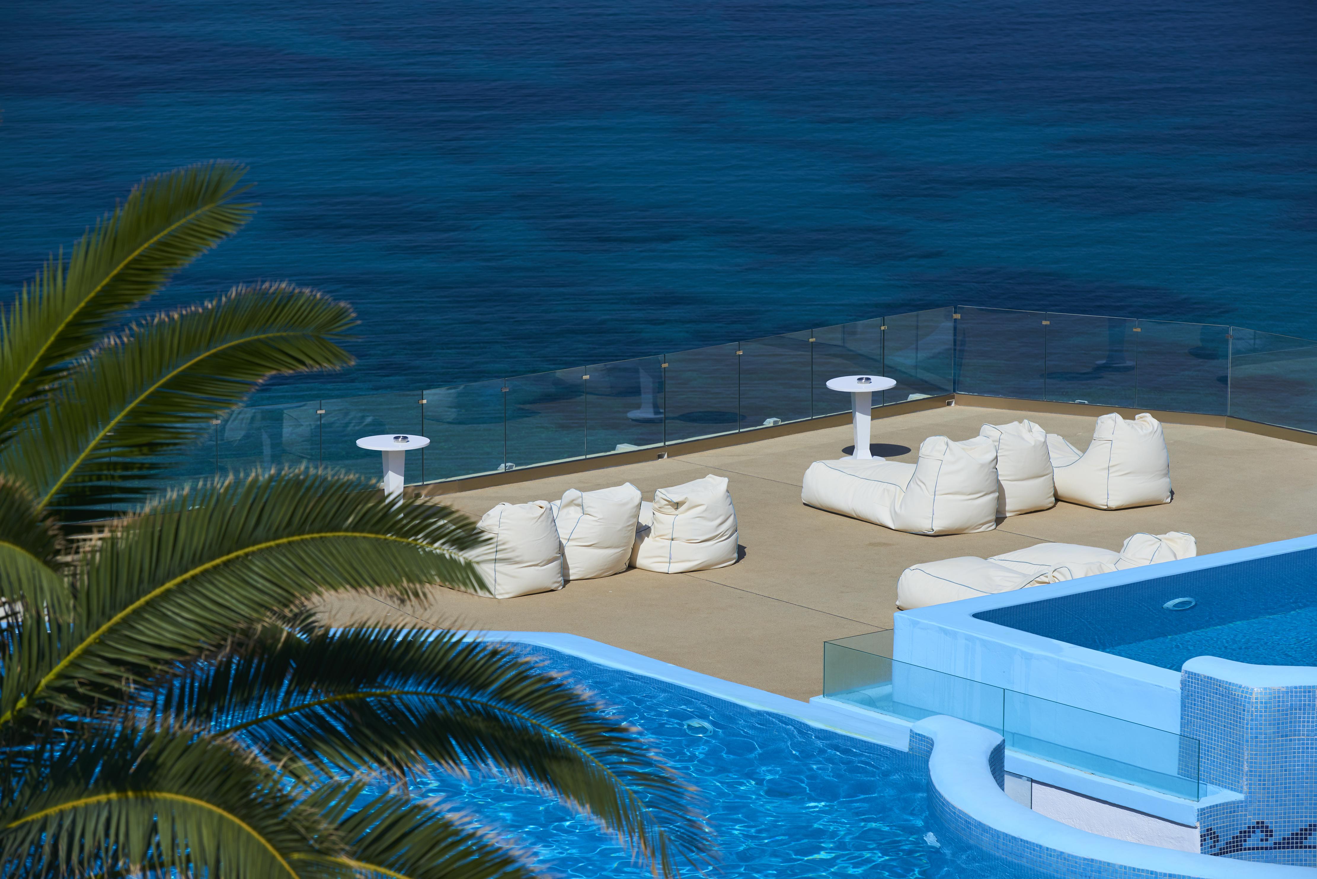 Agios Ioannis Diakoftis Saint John Hotel Villas & Spa מראה חיצוני תמונה The pool at the hotel
