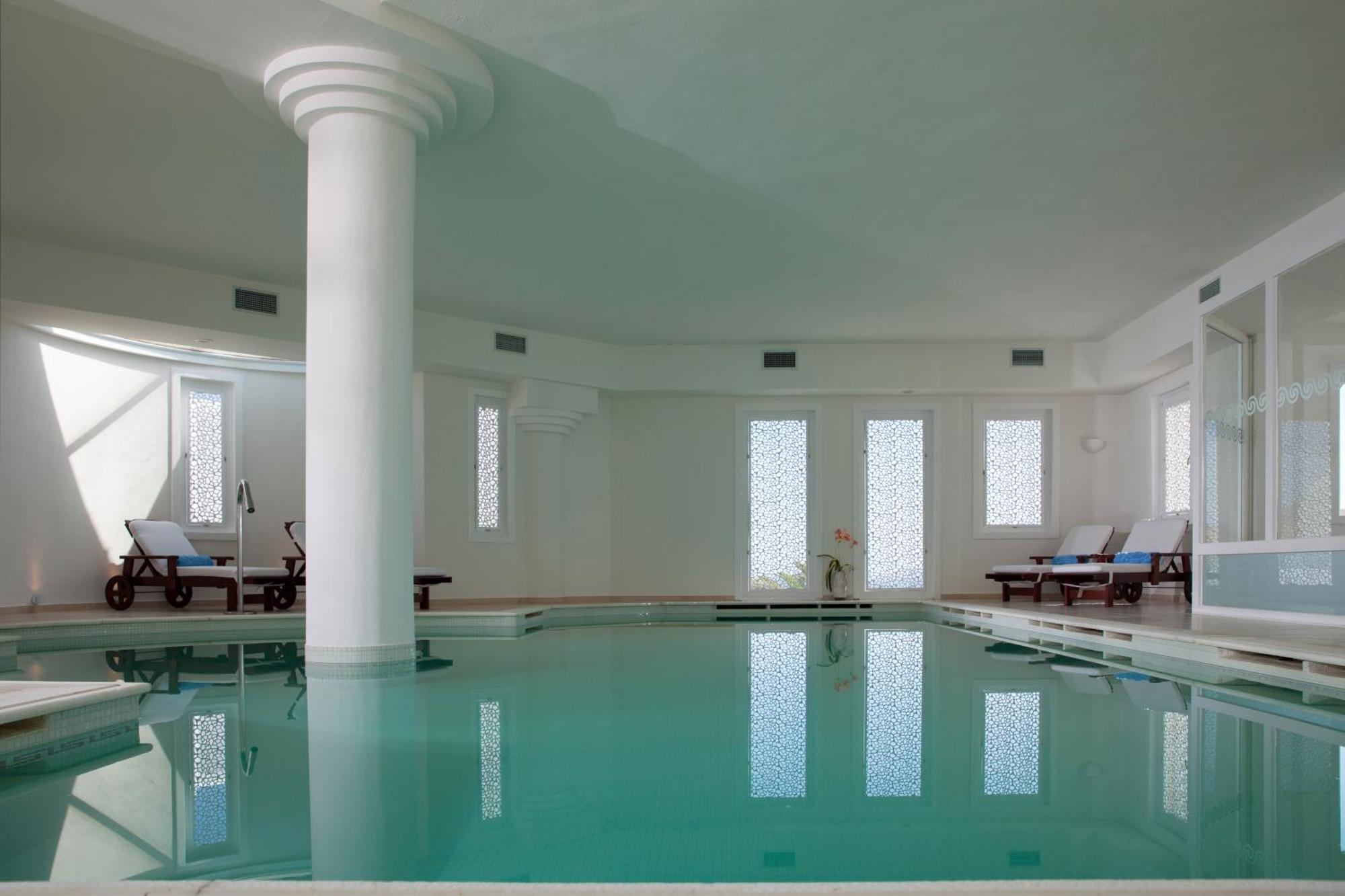 Agios Ioannis Diakoftis Saint John Hotel Villas & Spa מראה חיצוני תמונה The indoor pool