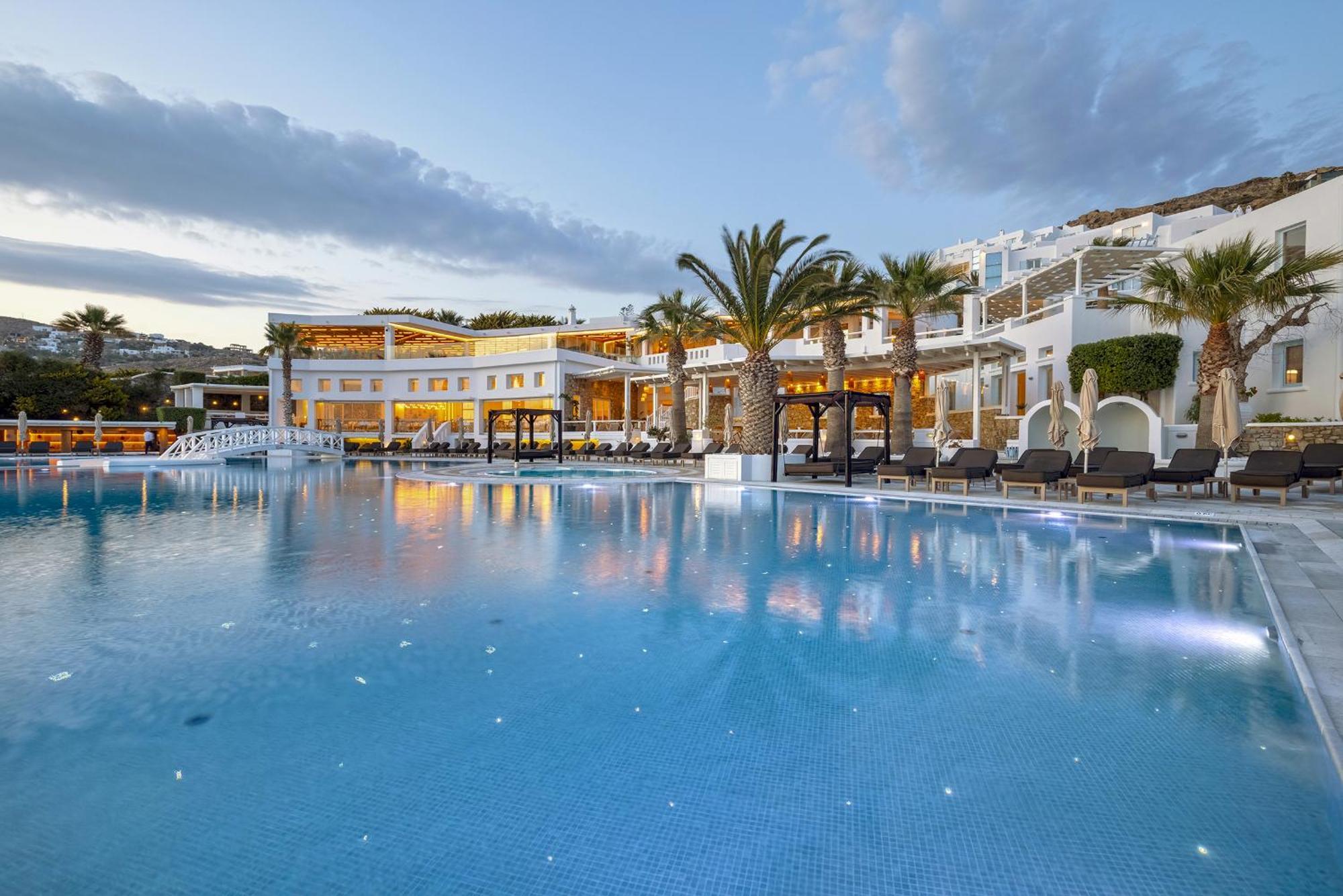 Agios Ioannis Diakoftis Saint John Hotel Villas & Spa מראה חיצוני תמונה The resort's main pool